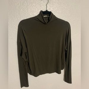 Dark green Babaton (Aritzia) turtle neck - XXS